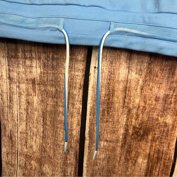 ZYIA cropped hoodie - Picture 3 of 10